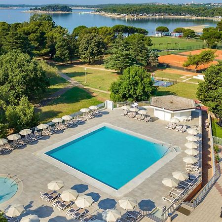 Arena Hotel Holiday Medulin Eksteriør bilde
