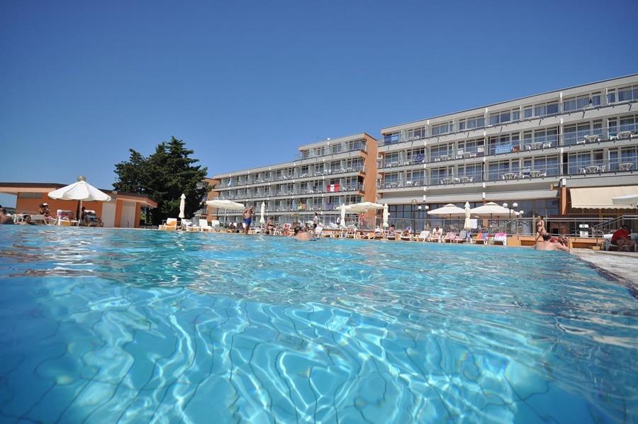 Arena Hotel Holiday Medulin Eksteriør bilde